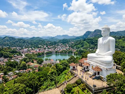 Bahirawakanda Buddha